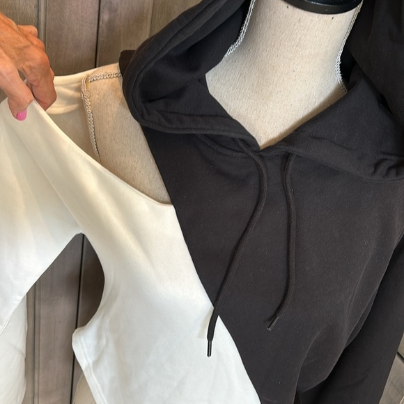 NWT Elan Brand Off-Shoulder Asymmetrical Hoodie - Picture 4 of 5